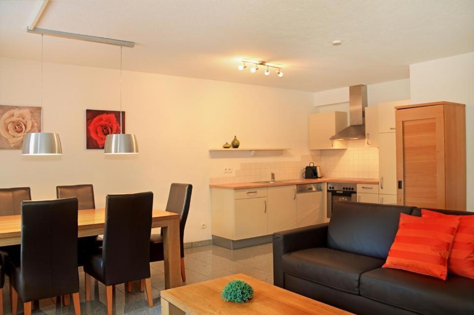 Chalet Zur Rose Appartement Berwang Buitenkant foto