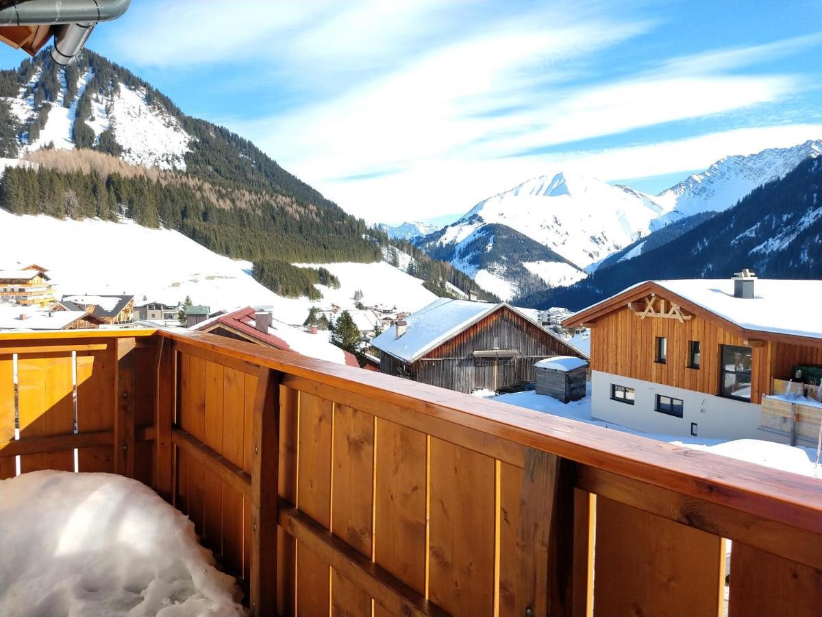 Chalet Zur Rose Appartement Berwang Buitenkant foto