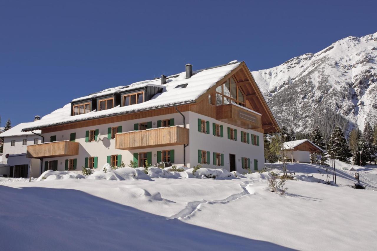 Chalet Zur Rose Appartement Berwang Buitenkant foto